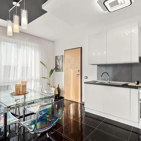 公寓 Rooftop Sealavie, Jacuzzi E Terrazza Privata 维亚雷焦