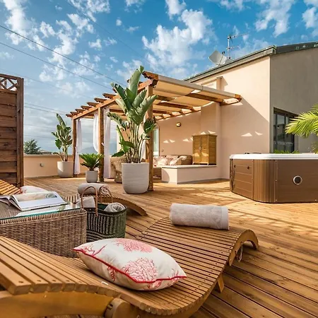 Rooftop Sealavie, Jacuzzi E Terrazza Privata 公寓 维亚雷焦