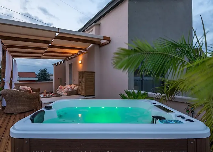 Appartement Rooftop Sealavie, Jacuzzi E Terrazza Privata *