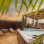 Lägenhet Rooftop Sealavie, Jacuzzi E Terrazza Privata Viareggio