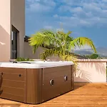 Lägenhet Rooftop Sealavie, Jacuzzi E Terrazza Privata *