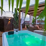 Rooftop Sealavie, Jacuzzi E Terrazza Privata Lägenhet Viareggio