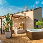 Lägenhet Rooftop Sealavie, Jacuzzi E Terrazza Privata *