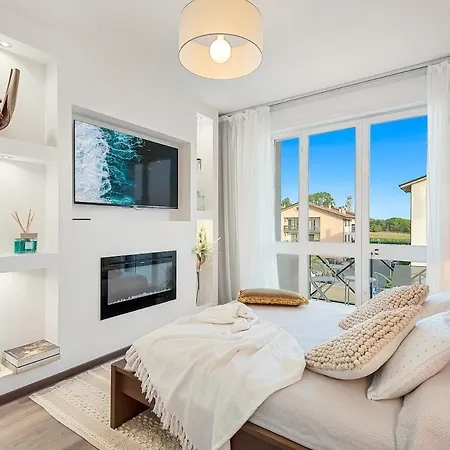 Rooftop Sealavie, Jacuzzi E Terrazza Privata * فياريجيو