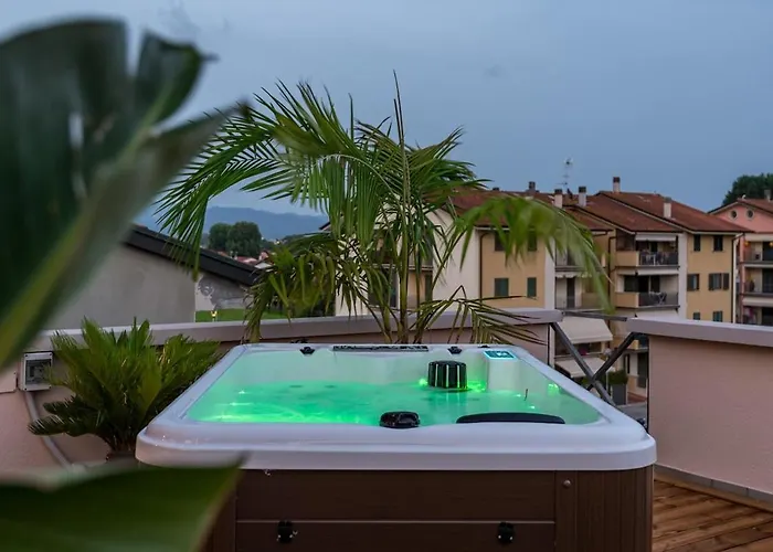 Apartment Rooftop Sealavie, Jacuzzi E Terrazza Privata