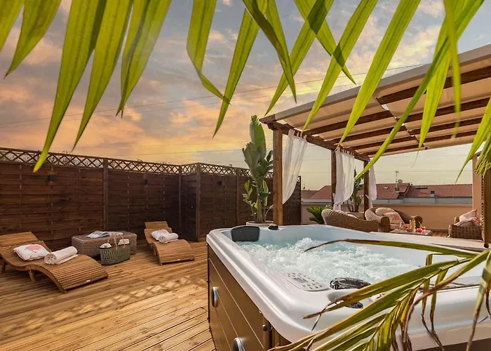 Apartment Rooftop Sealavie, Jacuzzi E Terrazza Privata Viareggio